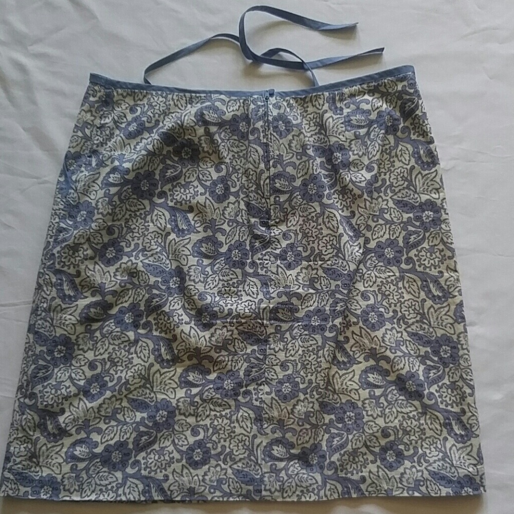 Skirt - Picture 5 of 8